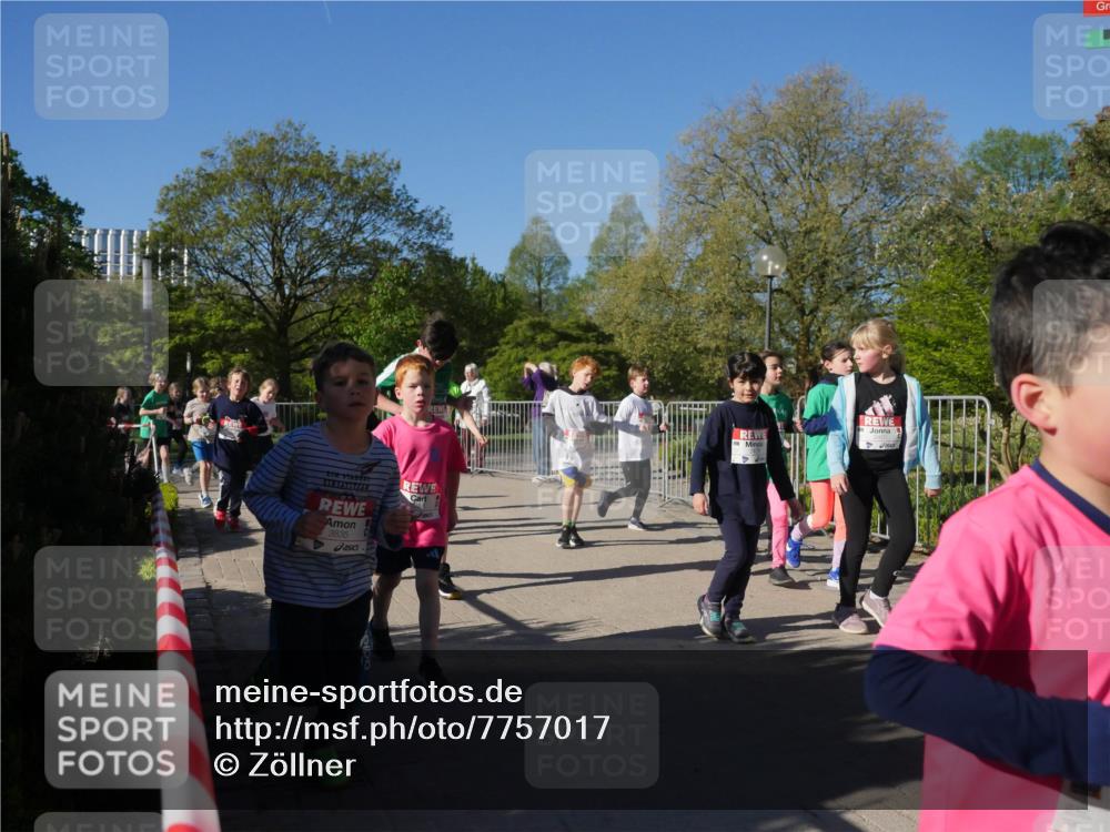 25.04.2025 - Das Zehntel Zöllner http://msf.ph/oto/7757017 26.04.2025 08:49:57 Laufen 3835 meine-sportfotos.de