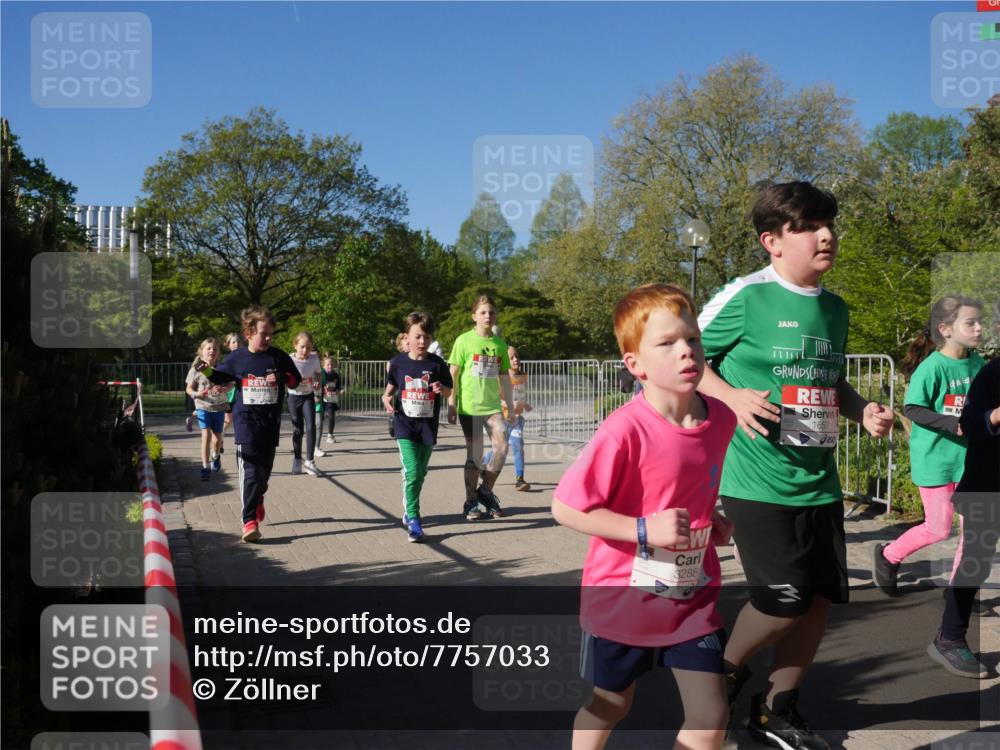 25.04.2025 - Das Zehntel Zöllner http://msf.ph/oto/7757033 26.04.2025 08:49:59 Laufen 3288, 1657 meine-sportfotos.de