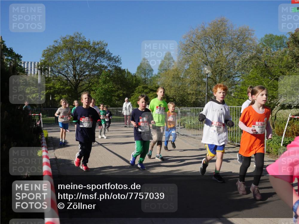 25.04.2025 - Das Zehntel Zöllner http://msf.ph/oto/7757039 26.04.2025 08:49:59 Laufen 3634 meine-sportfotos.de