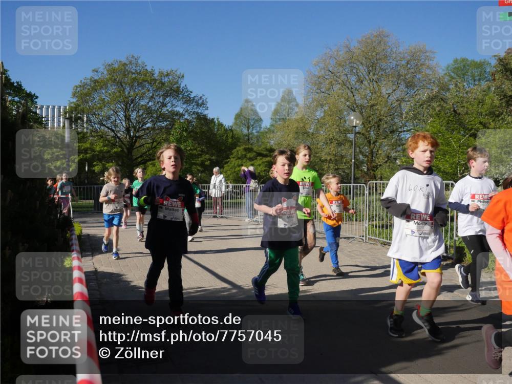 25.04.2025 - Das Zehntel Zöllner http://msf.ph/oto/7757045 26.04.2025 08:50:00 Laufen 2129 meine-sportfotos.de