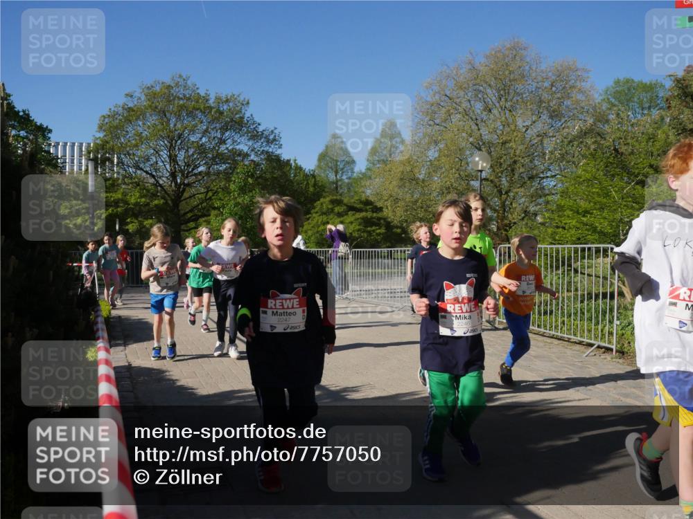 25.04.2025 - Das Zehntel Zöllner http://msf.ph/oto/7757050 26.04.2025 08:50:00 Laufen 2247, 2246 meine-sportfotos.de
