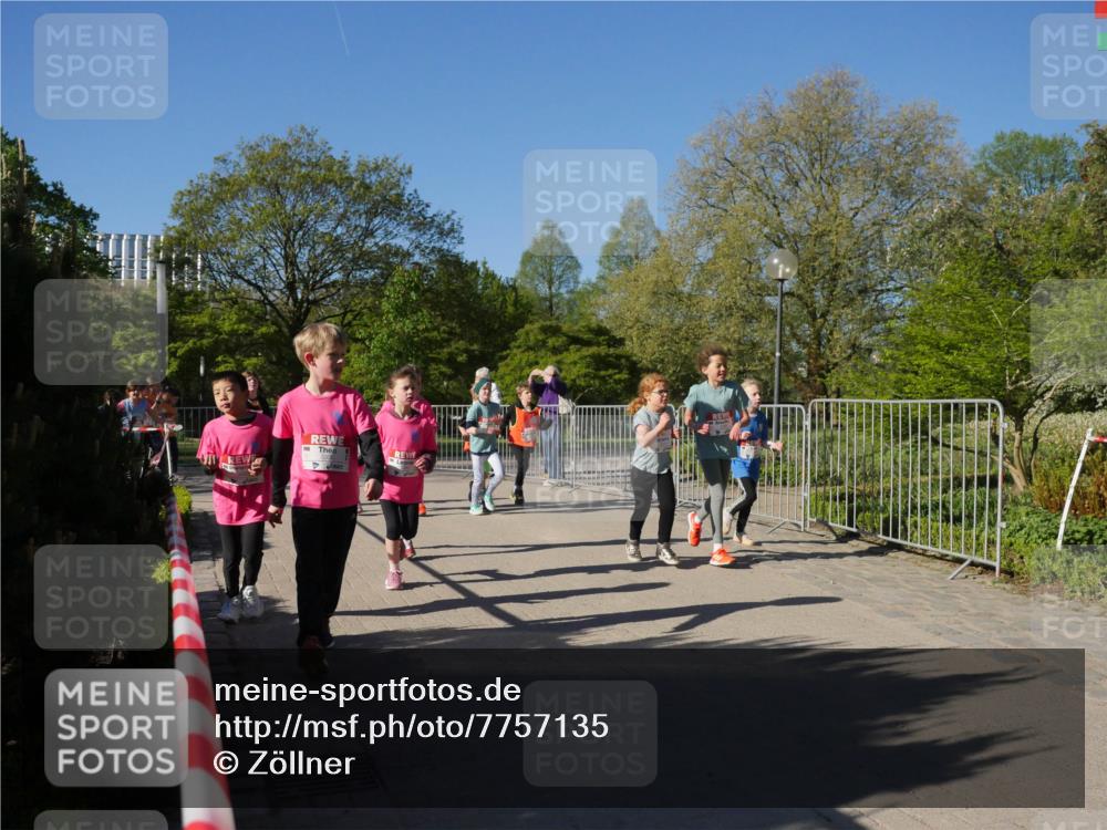 25.04.2025 - Das Zehntel Zöllner http://msf.ph/oto/7757135 26.04.2025 08:50:08 Laufen  meine-sportfotos.de