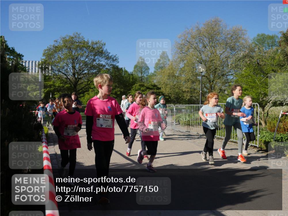 25.04.2025 - Das Zehntel Zöllner http://msf.ph/oto/7757150 26.04.2025 08:50:09 Laufen 3393, 3338 meine-sportfotos.de
