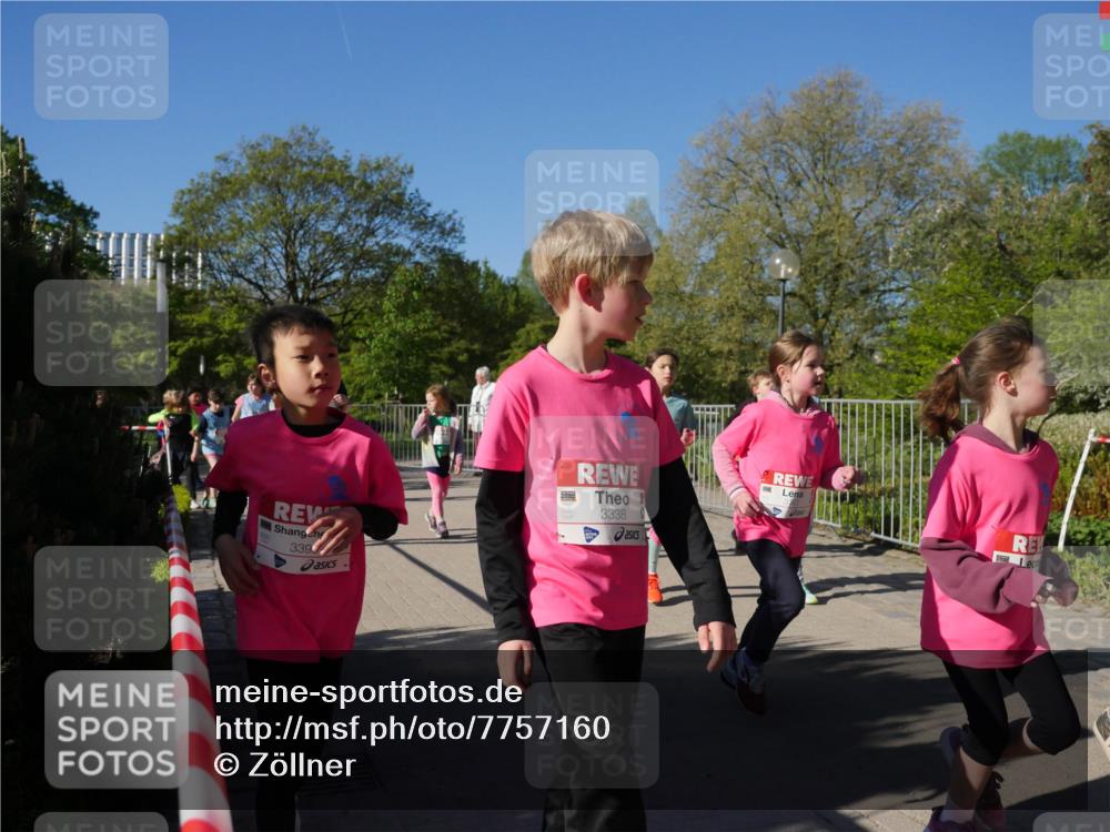 25.04.2025 - Das Zehntel Zöllner http://msf.ph/oto/7757160 26.04.2025 08:50:10 Laufen 339, 3338 meine-sportfotos.de