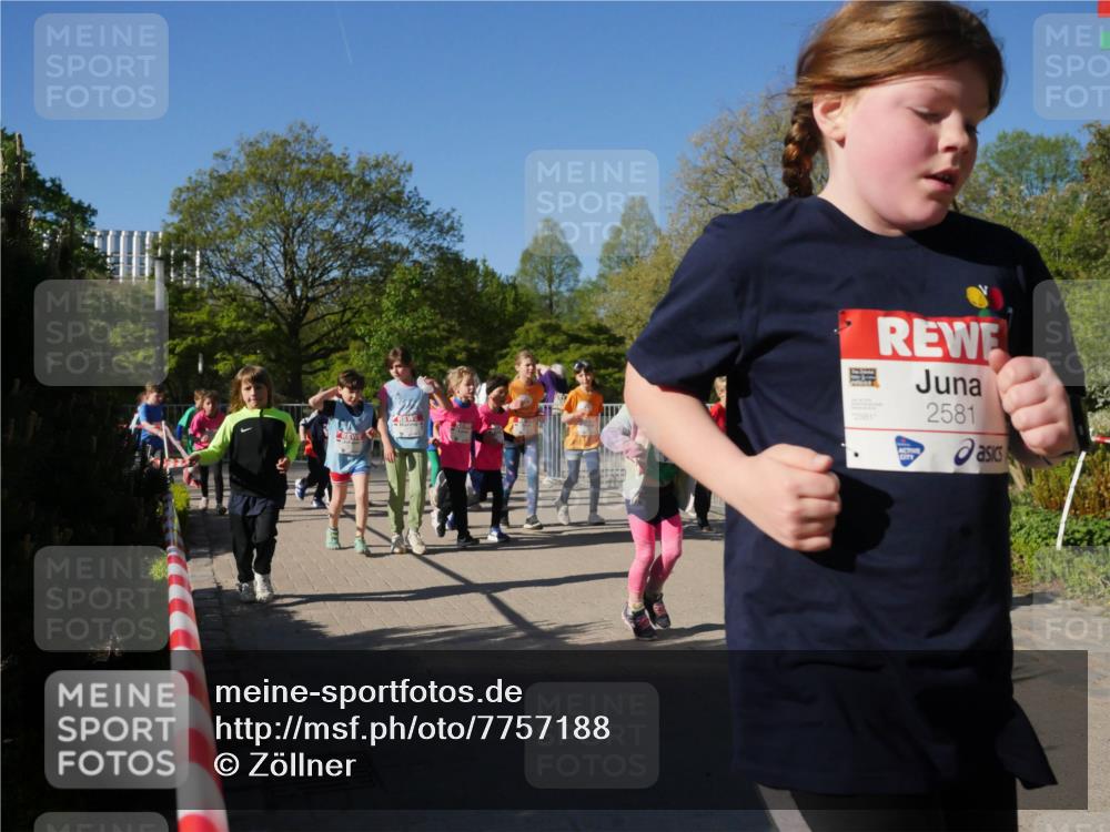 25.04.2025 - Das Zehntel Zöllner http://msf.ph/oto/7757188 26.04.2025 08:50:13 Laufen 2581 meine-sportfotos.de