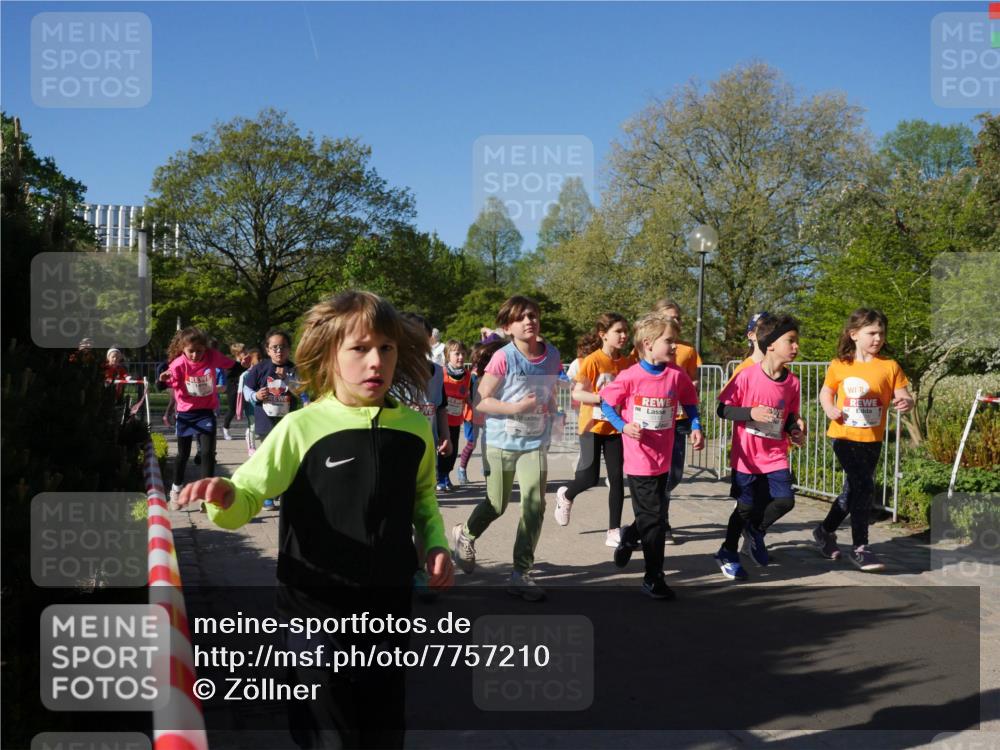 25.04.2025 - Das Zehntel Zöllner http://msf.ph/oto/7757210 26.04.2025 08:50:15 Laufen  meine-sportfotos.de