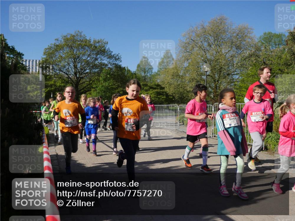 25.04.2025 - Das Zehntel Zöllner http://msf.ph/oto/7757270 26.04.2025 08:50:20 Laufen 1847 meine-sportfotos.de