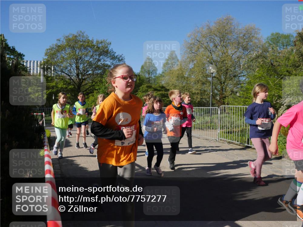 25.04.2025 - Das Zehntel Zöllner http://msf.ph/oto/7757277 26.04.2025 08:50:21 Laufen 5077 meine-sportfotos.de