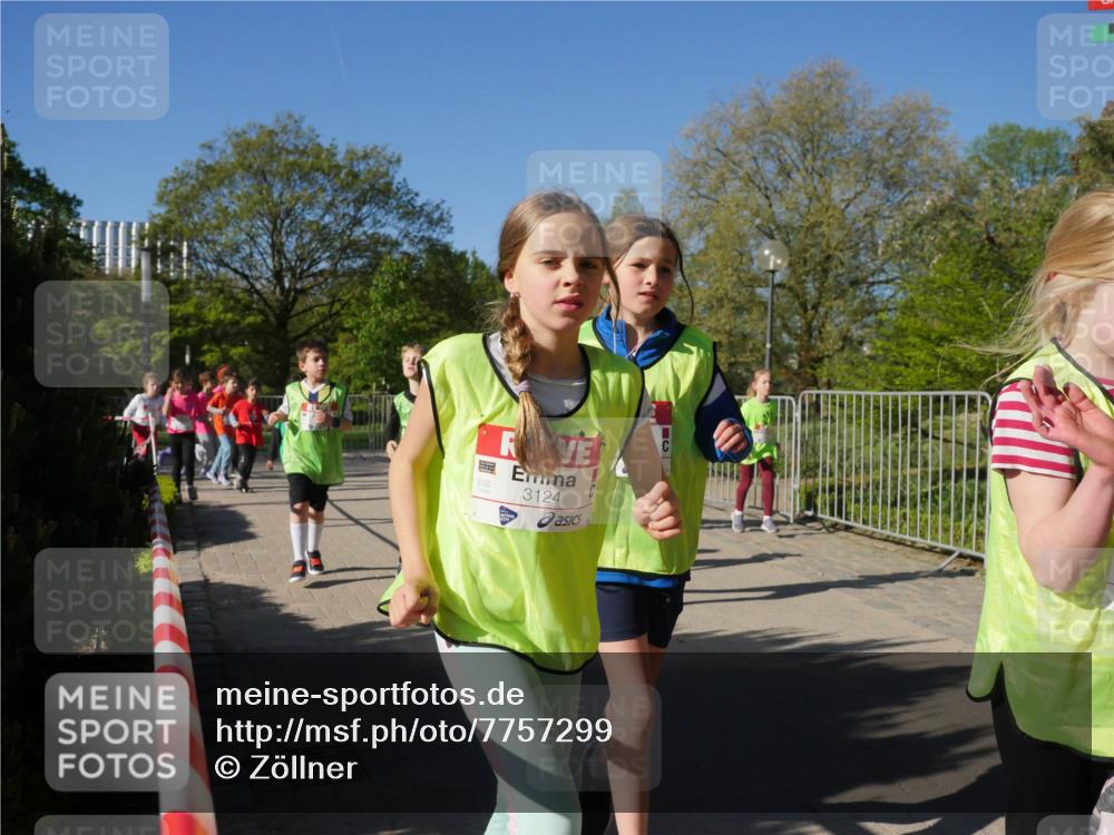 25.04.2025 - Das Zehntel Zöllner http://msf.ph/oto/7757299 26.04.2025 08:50:23 Laufen 3124 meine-sportfotos.de