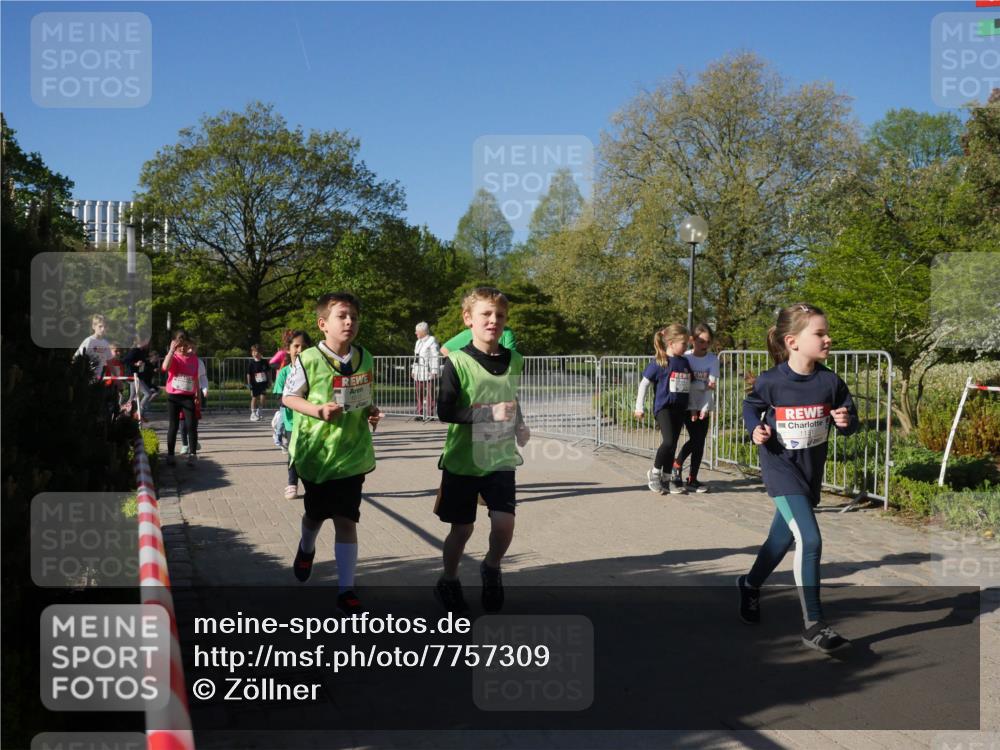 25.04.2025 - Das Zehntel Zöllner http://msf.ph/oto/7757309 26.04.2025 08:50:24 Laufen  meine-sportfotos.de