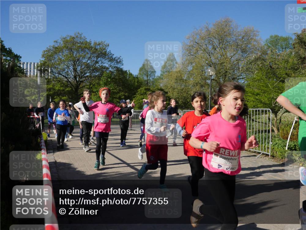 25.04.2025 - Das Zehntel Zöllner http://msf.ph/oto/7757355 26.04.2025 08:50:28 Laufen 3293 meine-sportfotos.de