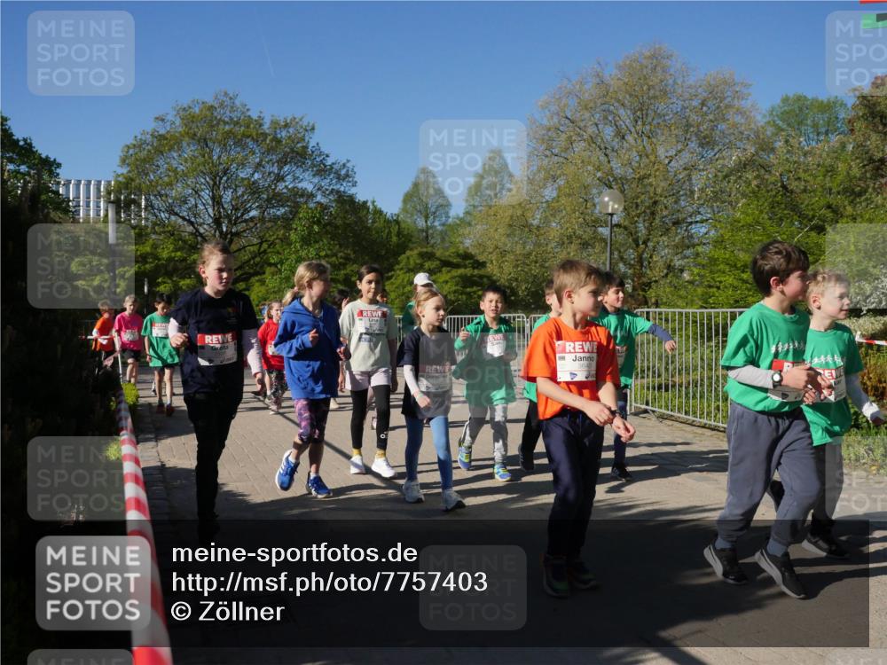 25.04.2025 - Das Zehntel Zöllner http://msf.ph/oto/7757403 26.04.2025 08:50:33 Laufen  meine-sportfotos.de