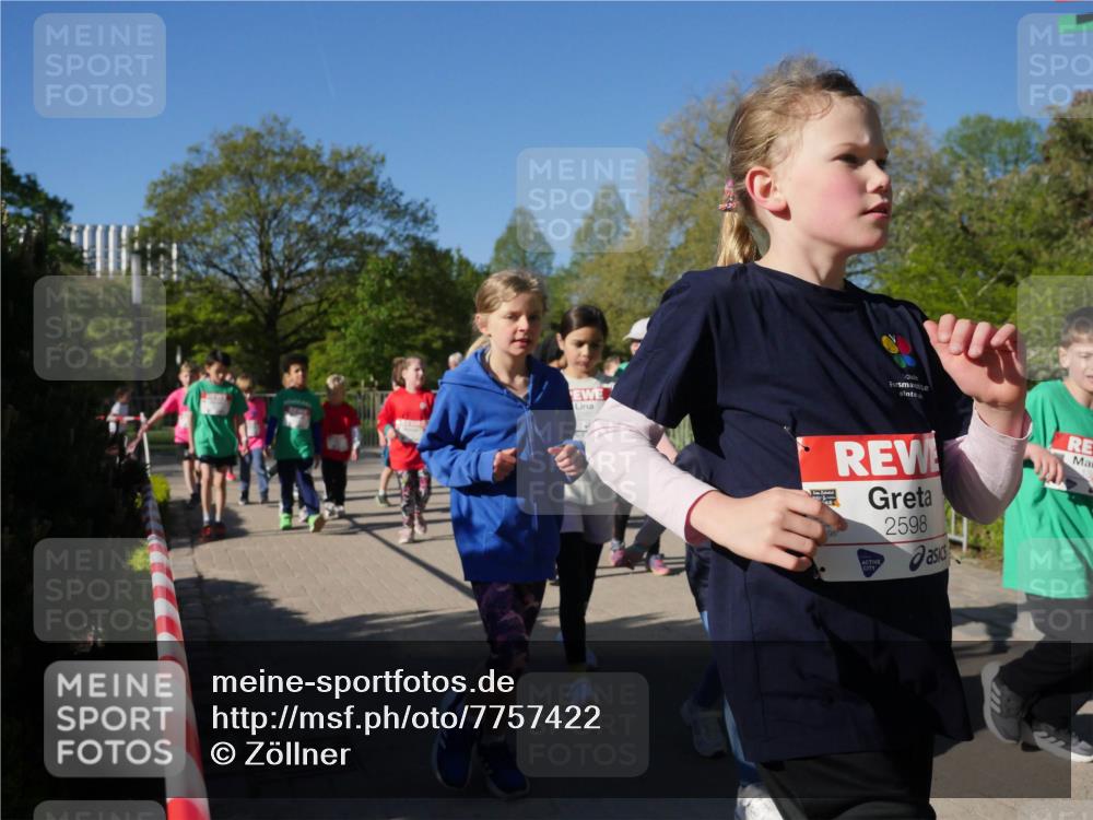 25.04.2025 - Das Zehntel Zöllner http://msf.ph/oto/7757422 26.04.2025 08:50:34 Laufen 2598 meine-sportfotos.de