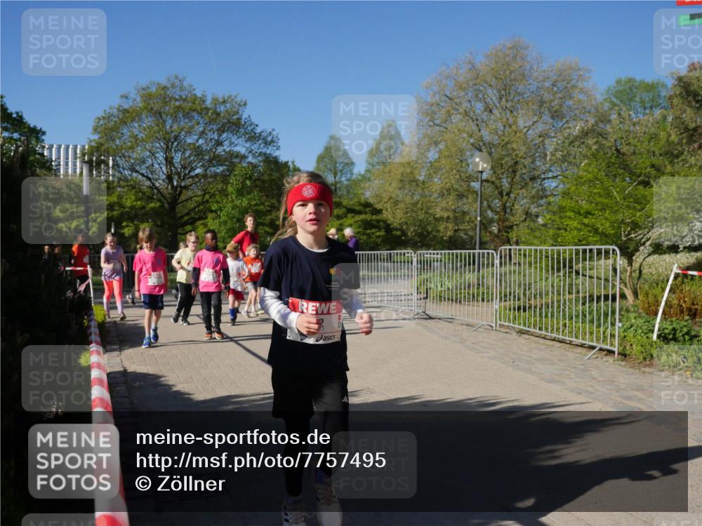 25.04.2025 - Das Zehntel Zöllner http://msf.ph/oto/7757495 26.04.2025 08:50:41 Laufen  meine-sportfotos.de