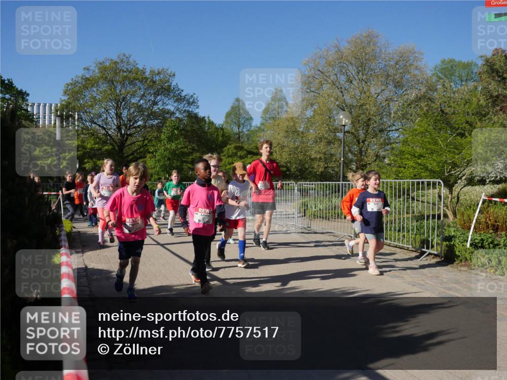 25.04.2025 - Das Zehntel Zöllner http://msf.ph/oto/7757517 26.04.2025 08:50:43 Laufen  meine-sportfotos.de