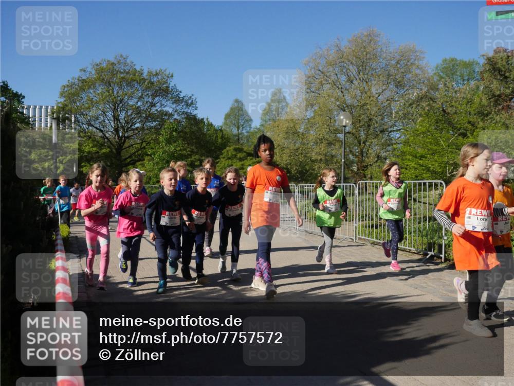 25.04.2025 - Das Zehntel Zöllner http://msf.ph/oto/7757572 26.04.2025 08:50:49 Laufen 3701 meine-sportfotos.de