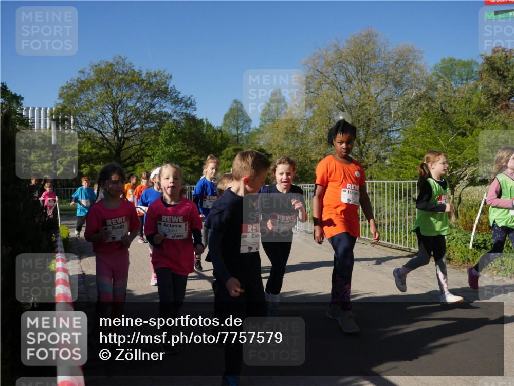 25.04.2025 - Das Zehntel Zöllner http://msf.ph/oto/7757579 26.04.2025 08:50:50 Laufen 3290, 3260, 254 meine-sportfotos.de