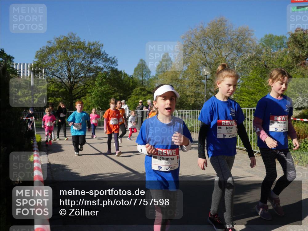 25.04.2025 - Das Zehntel Zöllner http://msf.ph/oto/7757598 26.04.2025 08:50:51 Laufen 1395, 1394, 1390 meine-sportfotos.de