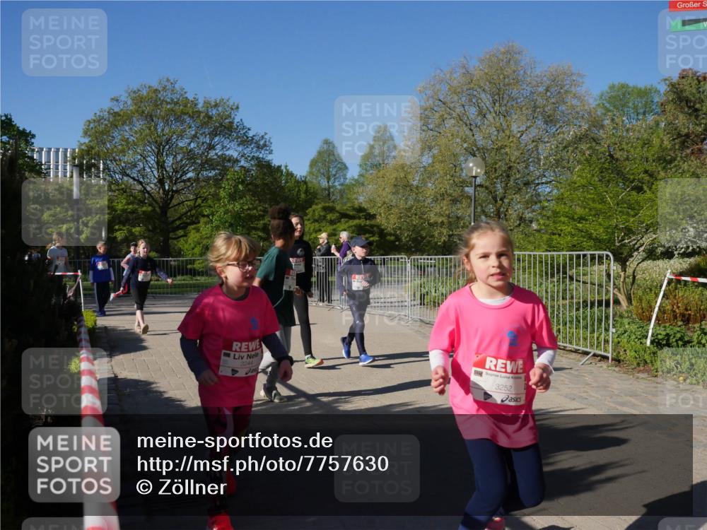 25.04.2025 - Das Zehntel Zöllner http://msf.ph/oto/7757630 26.04.2025 08:50:55 Laufen 3244, 3252 meine-sportfotos.de