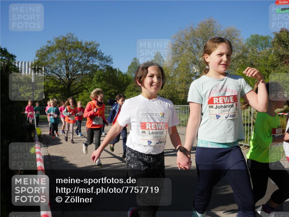 25.04.2025 - Das Zehntel Zöllner http://msf.ph/oto/7757719 26.04.2025 08:51:05 Laufen 2661, 2633 meine-sportfotos.de