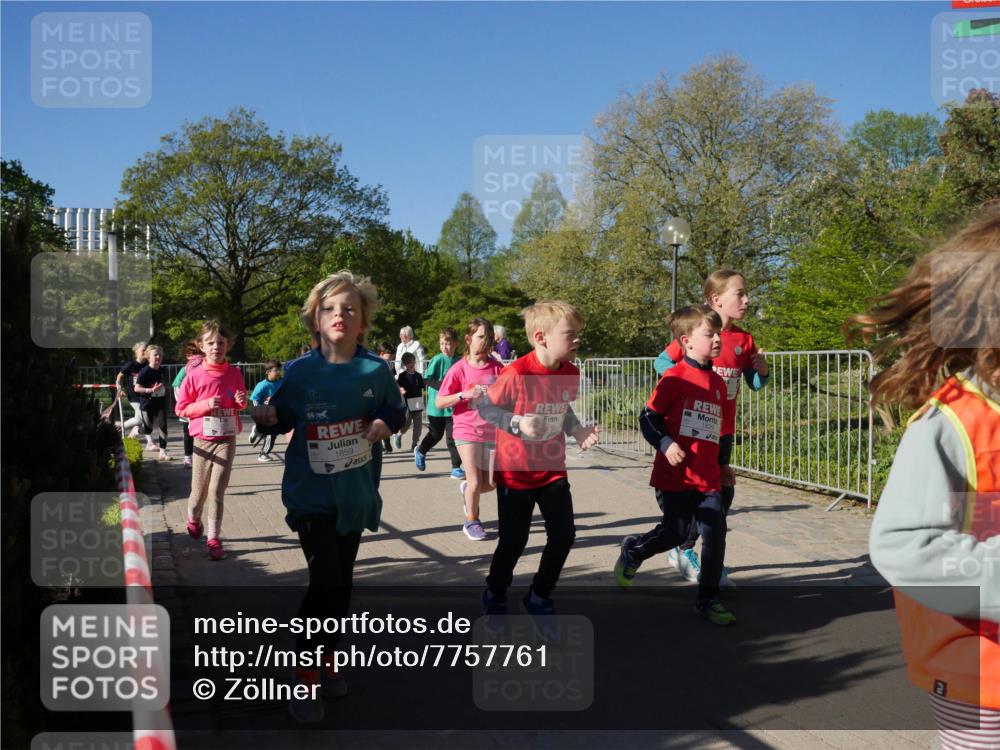 25.04.2025 - Das Zehntel Zöllner http://msf.ph/oto/7757761 26.04.2025 08:51:08 Laufen 375, 1859, 1829 meine-sportfotos.de