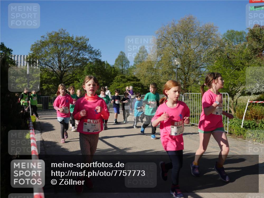 25.04.2025 - Das Zehntel Zöllner http://msf.ph/oto/7757773 26.04.2025 08:51:10 Laufen 3274, 3318 meine-sportfotos.de