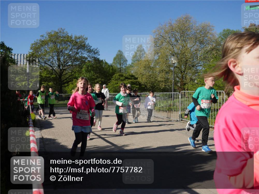 25.04.2025 - Das Zehntel Zöllner http://msf.ph/oto/7757782 26.04.2025 08:51:11 Laufen  meine-sportfotos.de