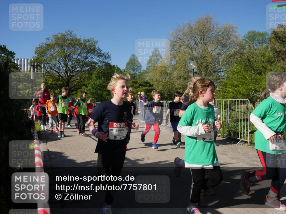 25.04.2025 - Das Zehntel Zöllner http://msf.ph/oto/7757801 26.04.2025 08:51:12 Laufen 2526, 1333 meine-sportfotos.de
