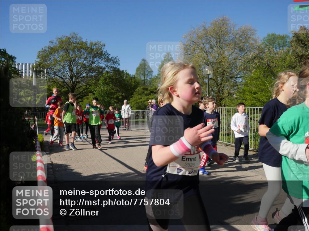 25.04.2025 - Das Zehntel Zöllner http://msf.ph/oto/7757804 26.04.2025 08:51:13 Laufen 2526 meine-sportfotos.de
