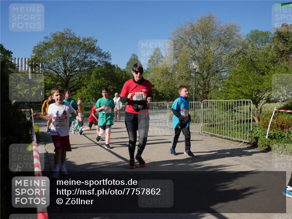 25.04.2025 - Das Zehntel Zöllner http://msf.ph/oto/7757862 26.04.2025 08:51:18 Laufen  meine-sportfotos.de