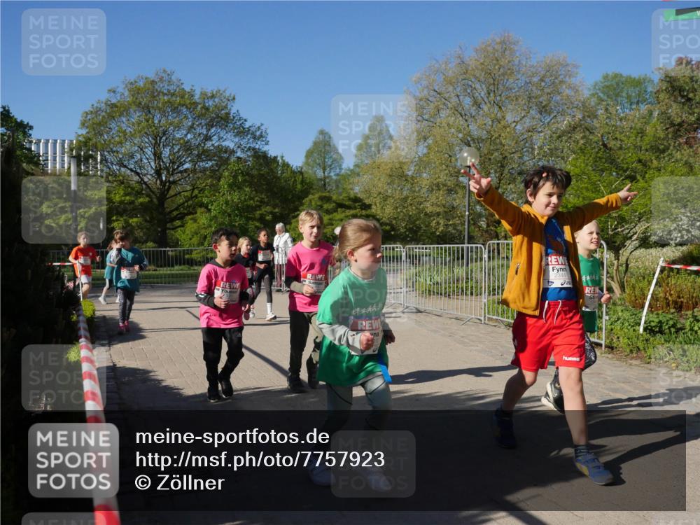 25.04.2025 - Das Zehntel Zöllner http://msf.ph/oto/7757923 26.04.2025 08:51:24 Laufen 2344 meine-sportfotos.de