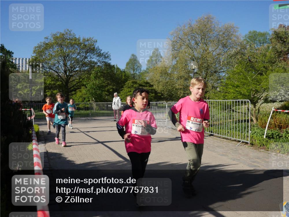 25.04.2025 - Das Zehntel Zöllner http://msf.ph/oto/7757931 26.04.2025 08:51:25 Laufen 3255, 3311 meine-sportfotos.de