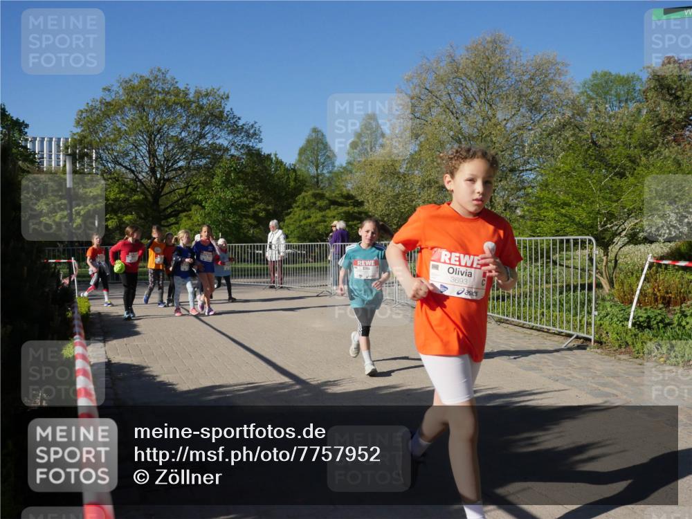 25.04.2025 - Das Zehntel Zöllner http://msf.ph/oto/7757952 26.04.2025 08:51:28 Laufen 3693 meine-sportfotos.de