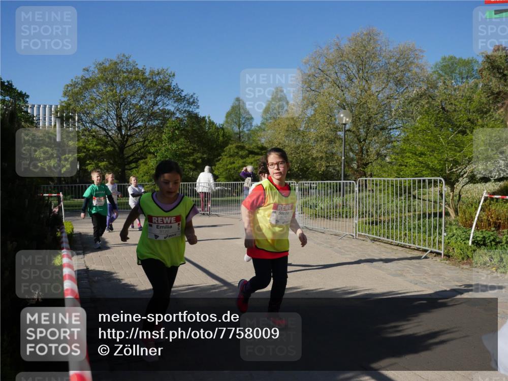 25.04.2025 - Das Zehntel Zöllner http://msf.ph/oto/7758009 26.04.2025 08:51:35 Laufen 3120 meine-sportfotos.de