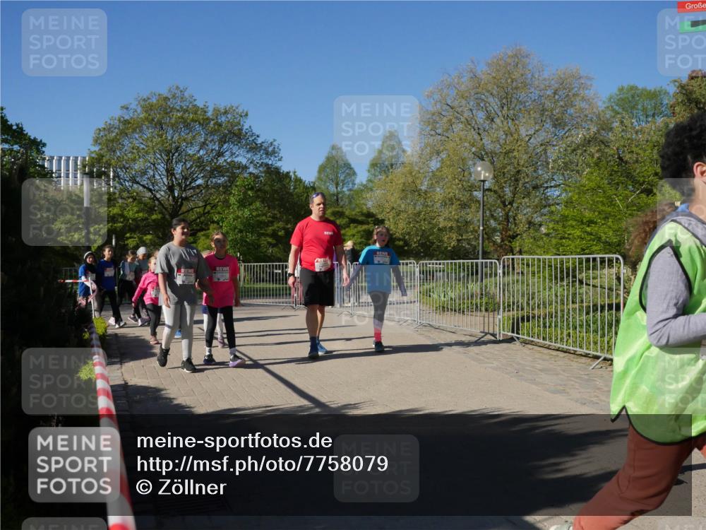 25.04.2025 - Das Zehntel Zöllner http://msf.ph/oto/7758079 26.04.2025 08:51:47 Laufen  meine-sportfotos.de