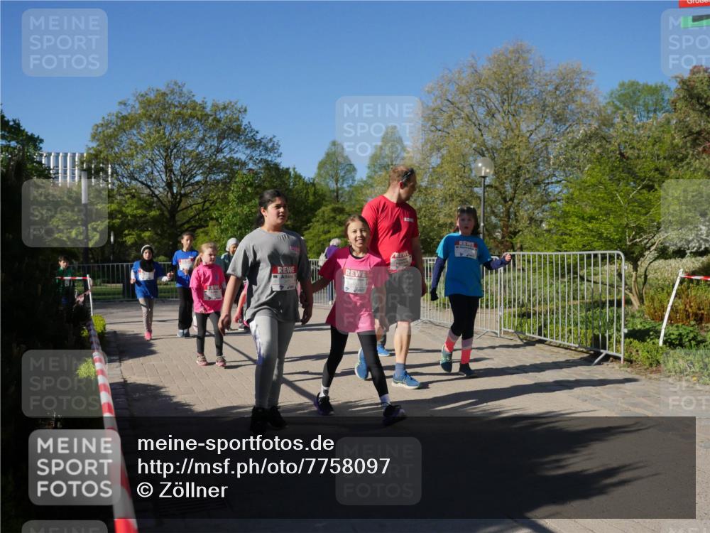 25.04.2025 - Das Zehntel Zöllner http://msf.ph/oto/7758097 26.04.2025 08:51:49 Laufen  meine-sportfotos.de