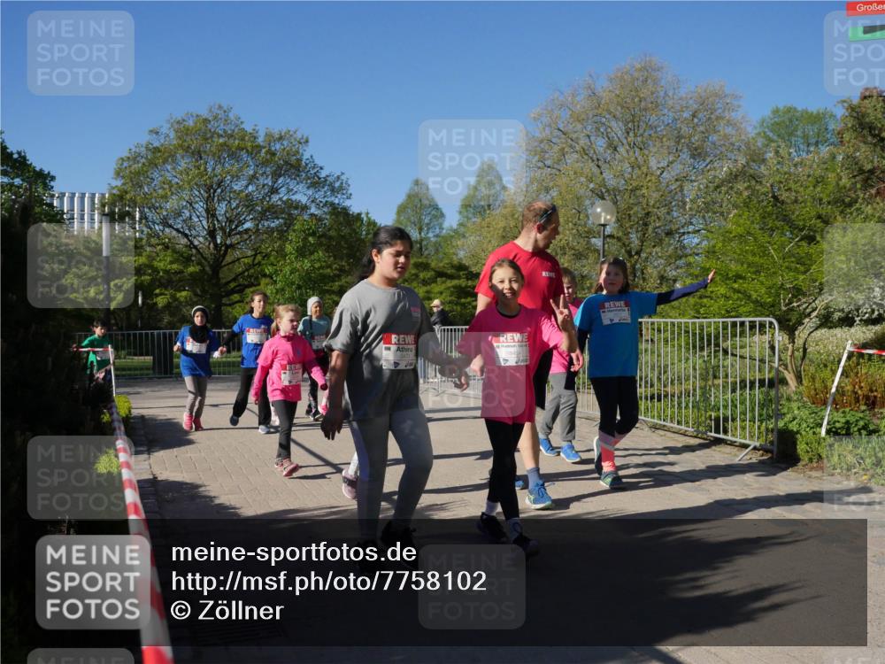 25.04.2025 - Das Zehntel Zöllner http://msf.ph/oto/7758102 26.04.2025 08:51:49 Laufen  meine-sportfotos.de