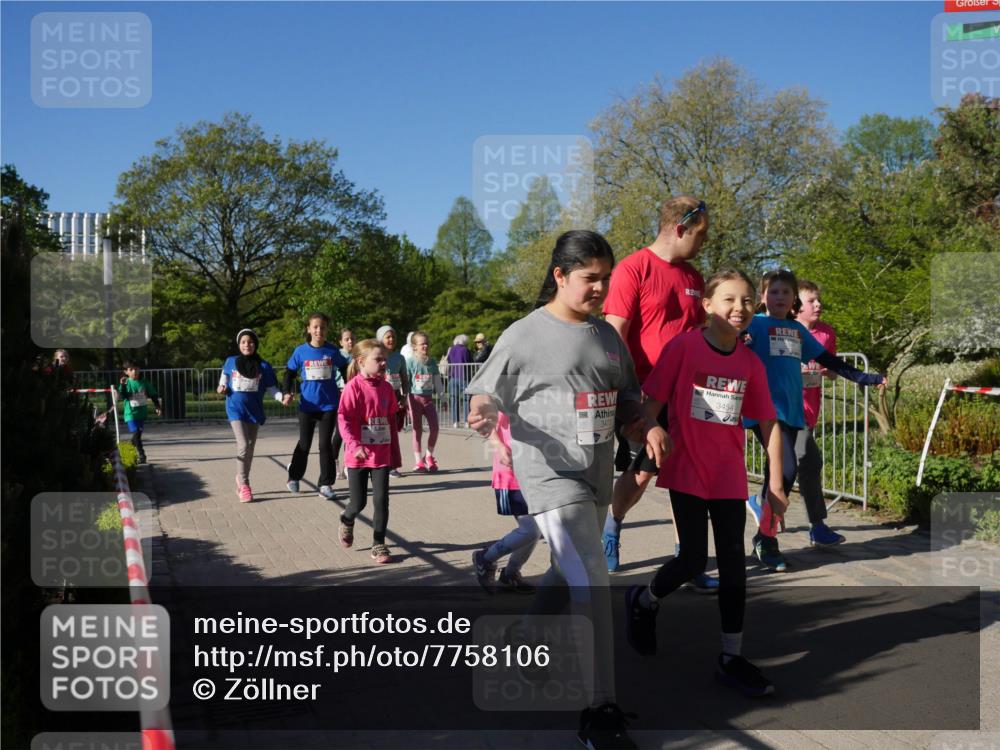 25.04.2025 - Das Zehntel Zöllner http://msf.ph/oto/7758106 26.04.2025 08:51:50 Laufen 3454 meine-sportfotos.de
