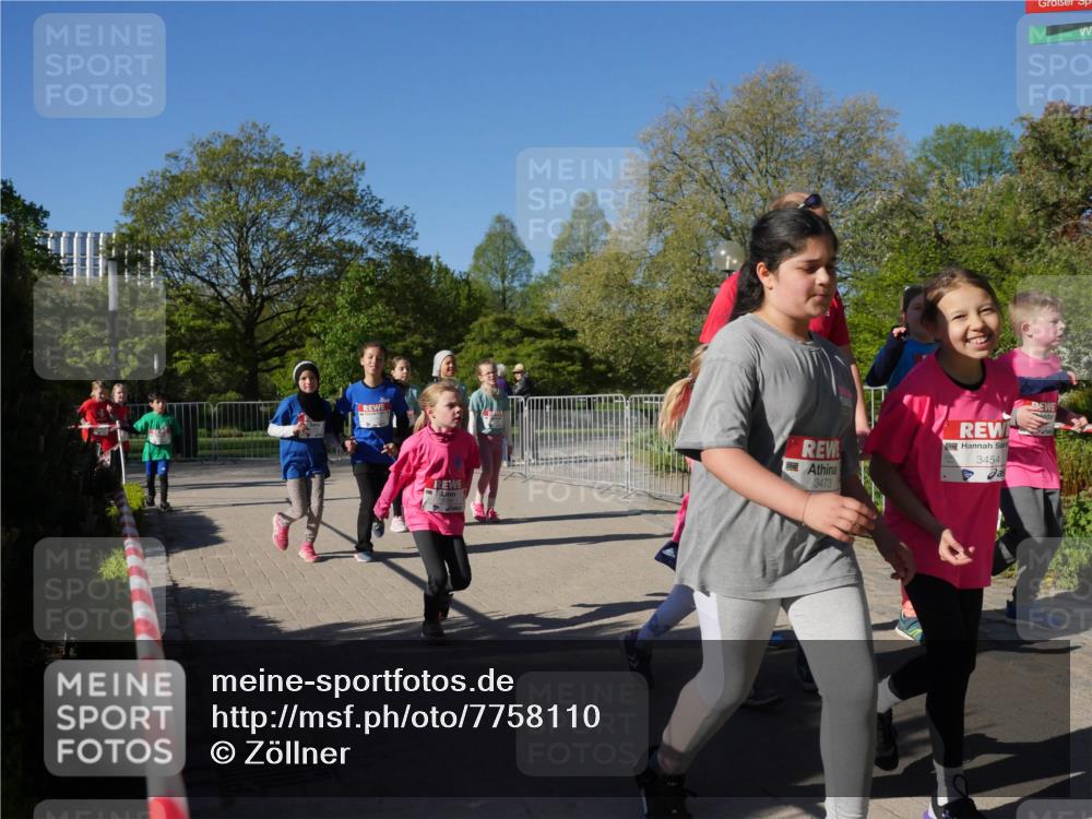 25.04.2025 - Das Zehntel Zöllner http://msf.ph/oto/7758110 26.04.2025 08:51:50 Laufen 3473, 3454 meine-sportfotos.de