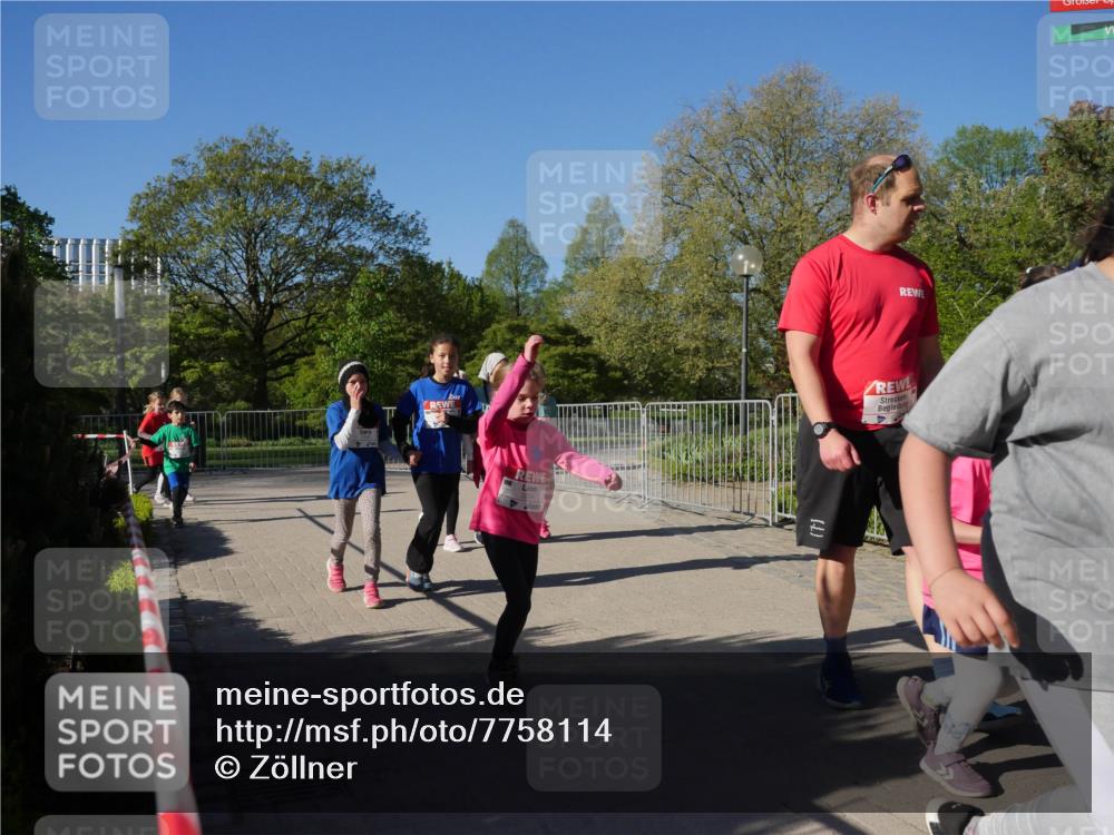 25.04.2025 - Das Zehntel Zöllner http://msf.ph/oto/7758114 26.04.2025 08:51:51 Laufen 7 meine-sportfotos.de