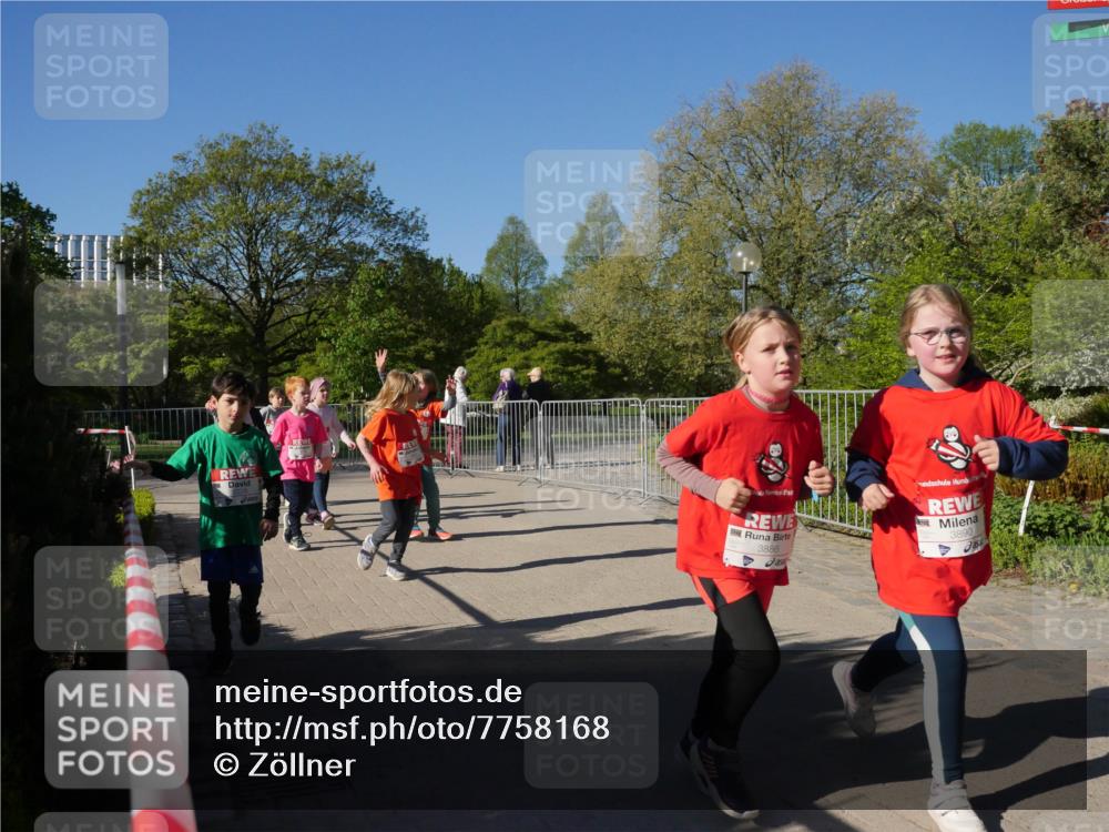 25.04.2025 - Das Zehntel Zöllner http://msf.ph/oto/7758168 26.04.2025 08:51:56 Laufen 13, 3886, 3890 meine-sportfotos.de