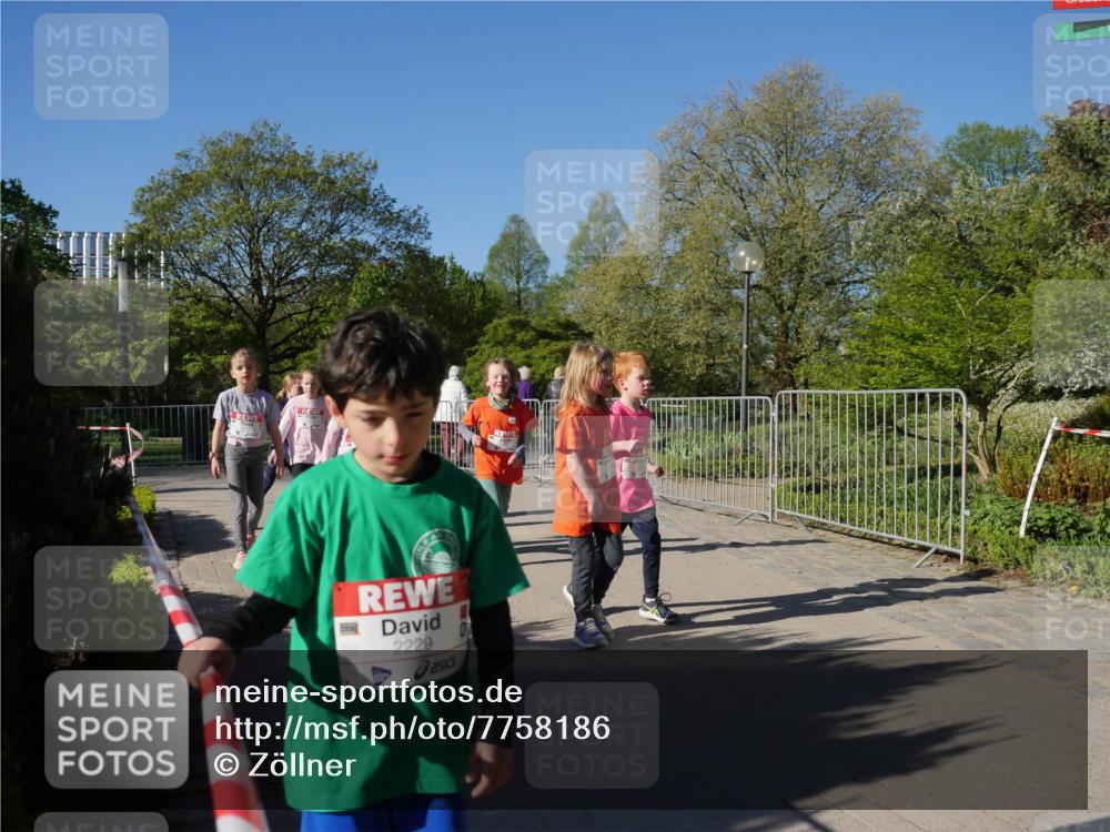 25.04.2025 - Das Zehntel Zöllner http://msf.ph/oto/7758186 26.04.2025 08:51:59 Laufen 2229 meine-sportfotos.de