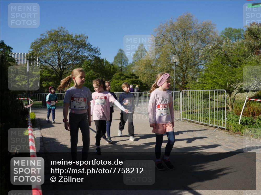 25.04.2025 - Das Zehntel Zöllner http://msf.ph/oto/7758212 26.04.2025 08:52:01 Laufen 2429, 2424 meine-sportfotos.de