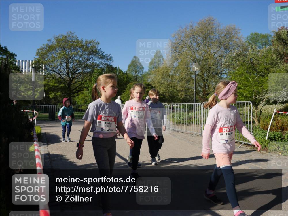 25.04.2025 - Das Zehntel Zöllner http://msf.ph/oto/7758216 26.04.2025 08:52:02 Laufen 2429, 2424 meine-sportfotos.de