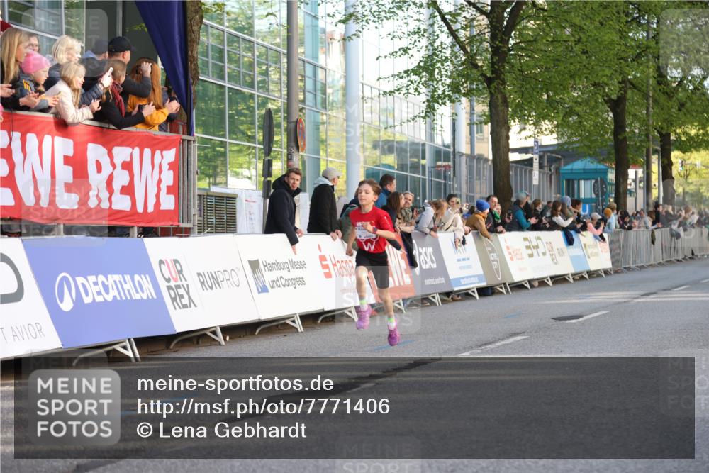 25.04.2025 - Das Zehntel Lena Gebhardt http://msf.ph/oto/7771406 26.04.2025 08:47:54 Ziel 1490, 3953 meine-sportfotos.de