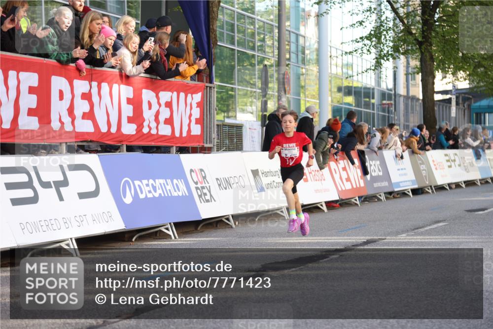 25.04.2025 - Das Zehntel Lena Gebhardt http://msf.ph/oto/7771423 26.04.2025 08:47:54 Ziel 1490, 3953 meine-sportfotos.de