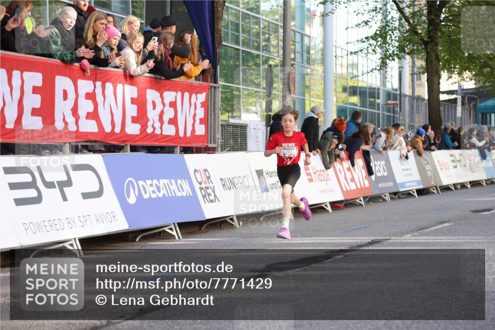 25.04.2025 - Das Zehntel Lena Gebhardt http://msf.ph/oto/7771429 26.04.2025 08:47:54 Ziel 1490, 3953 meine-sportfotos.de