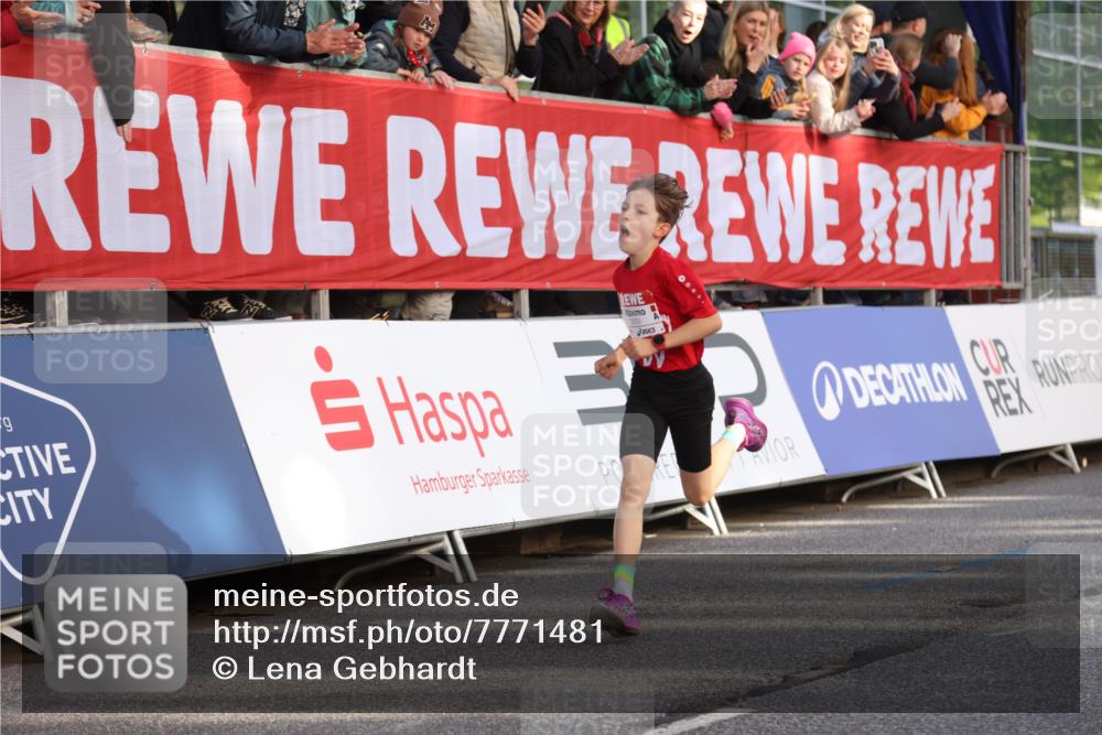 25.04.2025 - Das Zehntel Lena Gebhardt http://msf.ph/oto/7771481 26.04.2025 08:47:56 Ziel 1490, 3953 meine-sportfotos.de