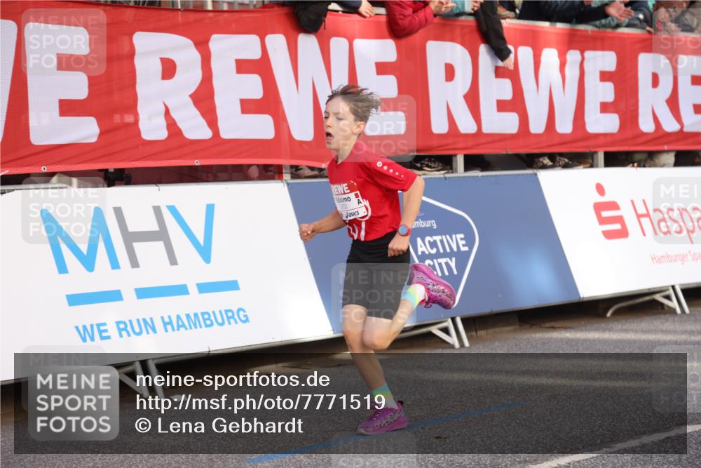 25.04.2025 - Das Zehntel Lena Gebhardt http://msf.ph/oto/7771519 26.04.2025 08:47:56 Ziel 1490, 3953 meine-sportfotos.de