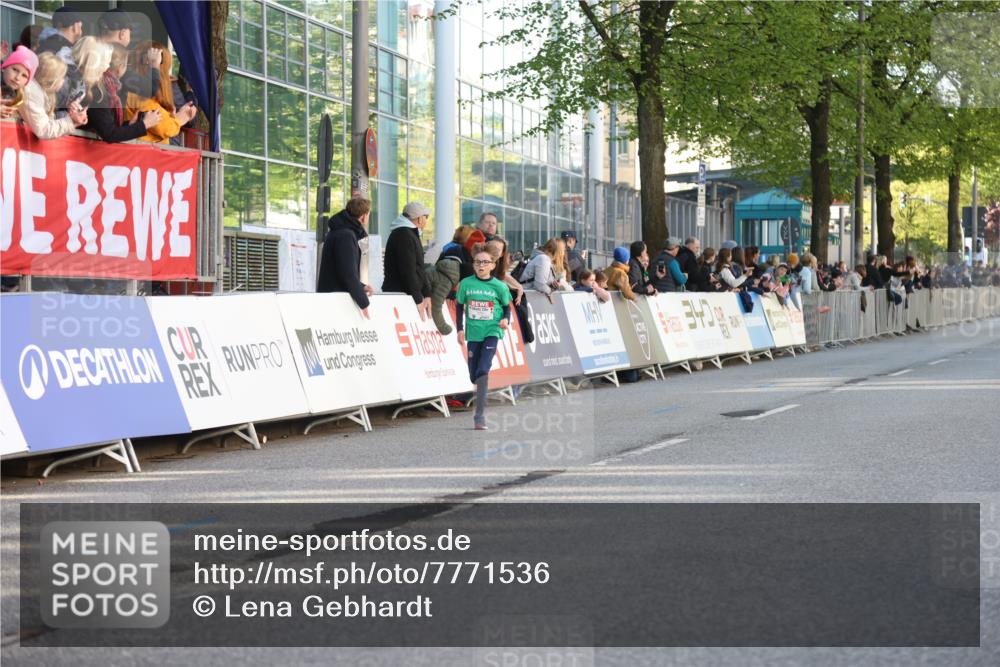 25.04.2025 - Das Zehntel Lena Gebhardt http://msf.ph/oto/7771536 26.04.2025 08:48:03 Ziel 1490, 2715, 3469, 3953 meine-sportfotos.de